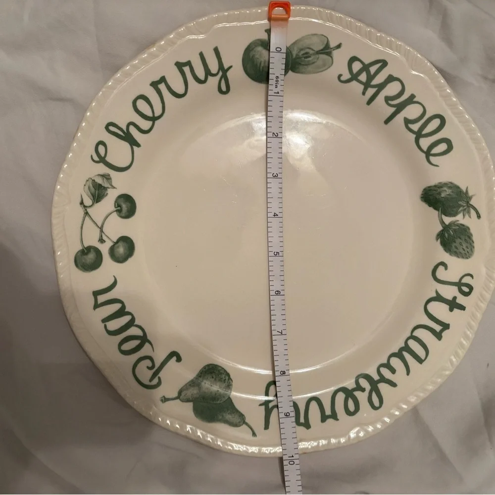 Vintage Wood & Sons country green dinner plate